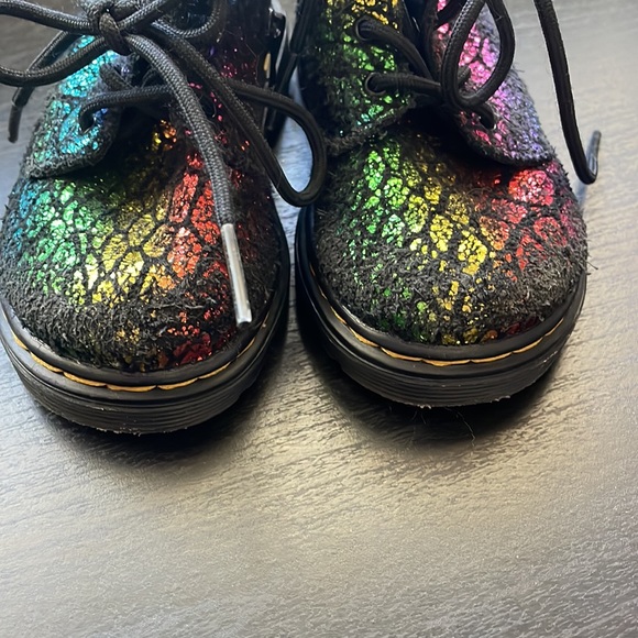 🩷💙🩵 Dr. Martens toddler pascal metallic boots - Picture 7 of 7